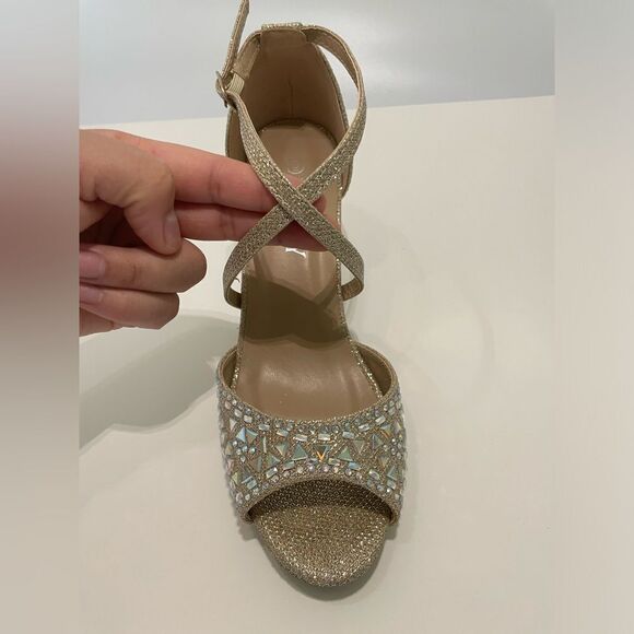 Delicacy shoes, Style: Excited, color Champagne, all man made materials - Picture 11 of 13